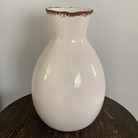 Ceramic large beige distressed vase home decor - Picture 3 of 5